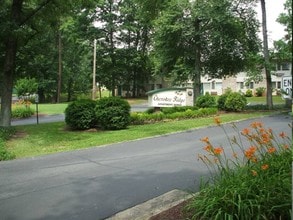 Cherokee Ridge Apartments in Knoxville, TN - Building Photo - Building Photo