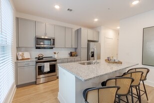 The Merchant in Charleston, SC - Building Photo