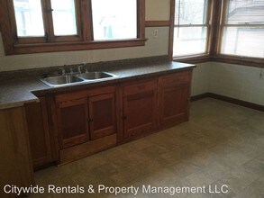 4311 N 26th St in Milwaukee, WI - Foto de edificio - Building Photo