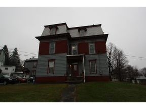 35 Merchant St in Barre, VT - Foto de edificio