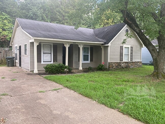 4608 Sunnyslope Dr in Memphis, TN - Building Photo - Building Photo
