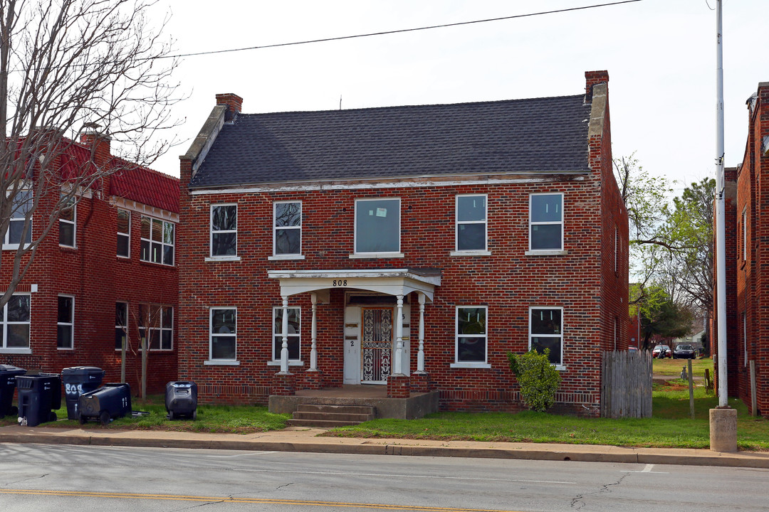 The Uptowns on 23rd in Oklahoma City, OK - Building Photo