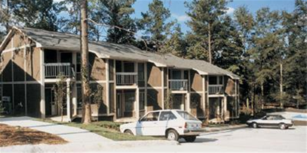 1957 Fairway Dr in Auburn, AL - Building Photo