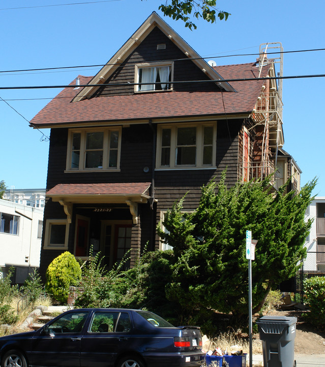 2321-2323 Blake St in Berkeley, CA - Building Photo