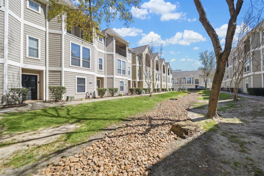 1730 Bevis St in Houston, TX - Building Photo