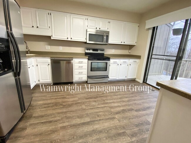 3458 Londonderry Ct in Cave Spring, VA - Building Photo - Building Photo