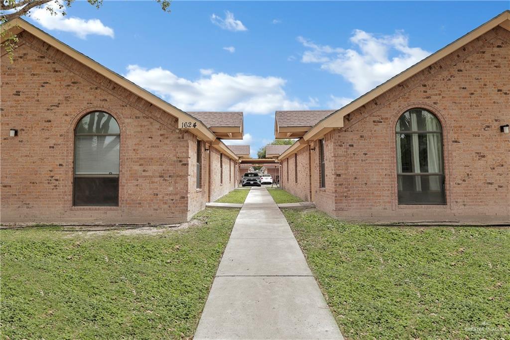 1624 Tampa St in Edinburg, TX - Building Photo