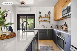 210A 30th St in Brooklyn, NY - Building Photo - Building Photo