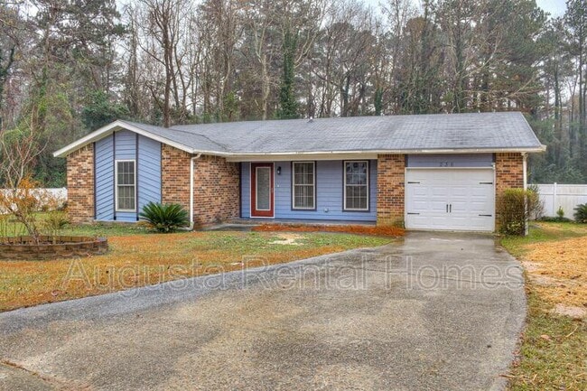 238 Cavalier Dr in Martinez, GA - Building Photo - Building Photo