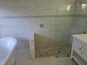142 Queens Ln in Royal Palm Beach, FL - Building Photo - Building Photo