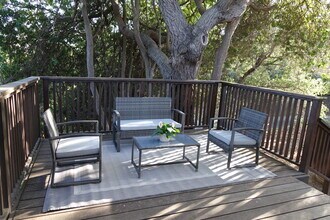 2620 Tallant Rd, Unit Guest House in Santa Barbara, CA - Foto de edificio - Building Photo