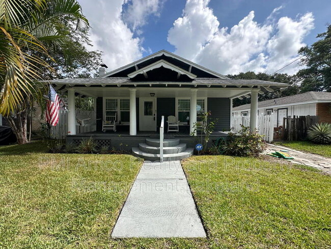 property at 315 W Hancock St