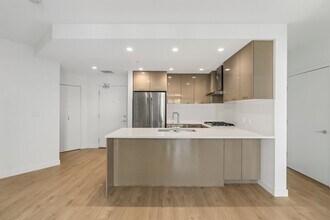 3581 Ross Drive in Vancouver, BC - Building Photo - Building Photo