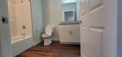 85A Hemingway Ave in East Haven, CT - Foto de edificio - Building Photo