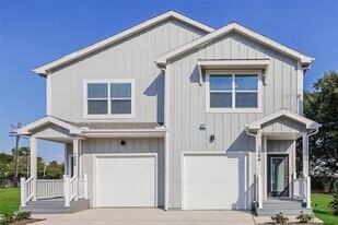 1244 Lonsdale Ave in Dallas, TX - Building Photo