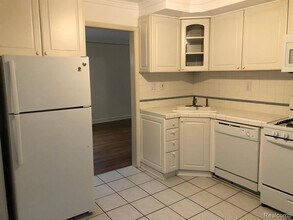 16811 Beech Daly in Redford Township, MI - Building Photo - Building Photo