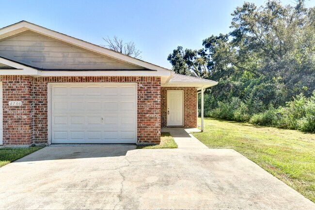 property at 2706 6th Ave