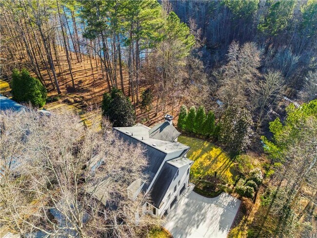 102 N Cove Dr in Peachtree City, GA - Building Photo - Building Photo