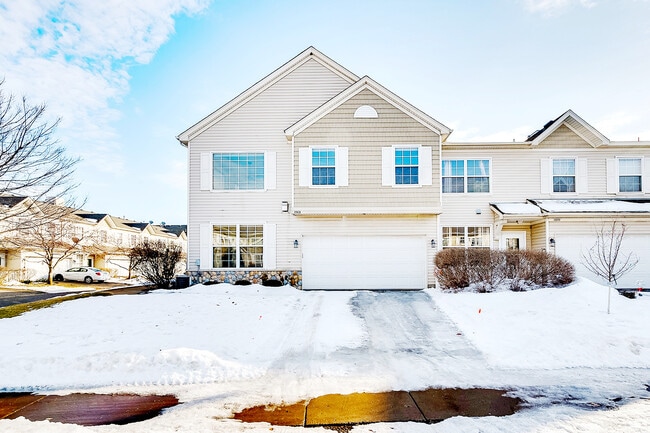 1968 Bluestem Ln in Shoreview, MN - Building Photo - Building Photo