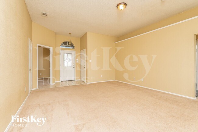 137 Sequoia Rd in Rockwall, TX - Foto de edificio - Building Photo