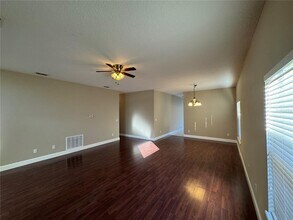 2077 Great Falls Way in Orlando, FL - Building Photo - Building Photo