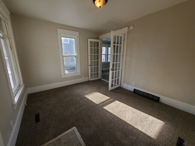 1530-14th 1/2 14 1/2 St in Rock Island, IL - Building Photo - Building Photo