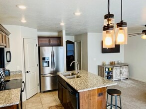 3419 S River Rd in Saint George, UT - Building Photo - Building Photo