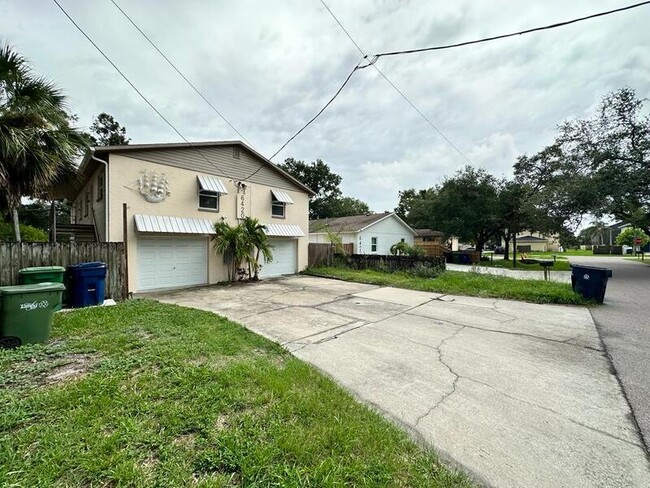 6420 S Adelia Ave in Tampa, FL - Building Photo - Building Photo