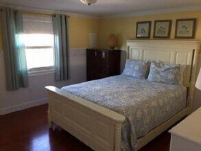 18 Lowell St in Seabrook, NH - Building Photo - Building Photo