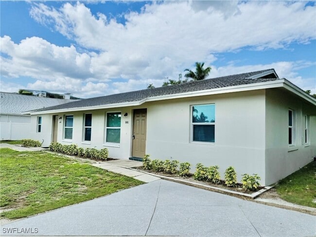 property at 844 96th Ave N