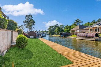 6075 Longmire Trail in Conroe, TX - Building Photo - Building Photo