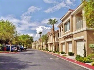 Bella Vista Condominiums in Henderson, NV - Building Photo - Building Photo