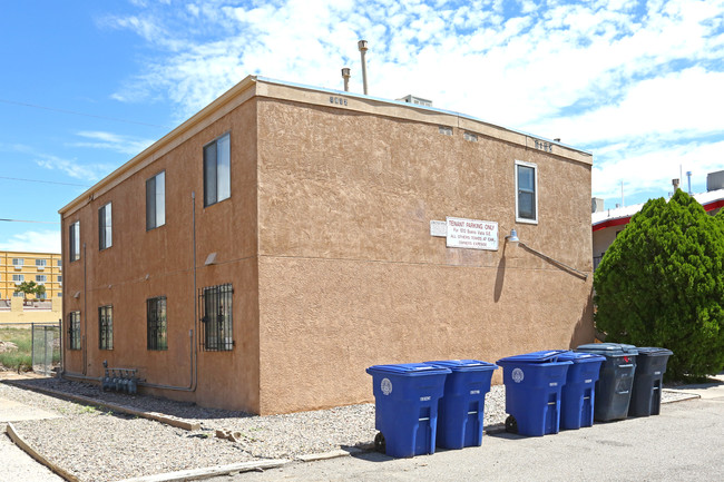 1808-1812 Buena Vista Dr SE in Albuquerque, NM - Building Photo - Building Photo