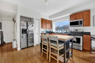 3501 N Racine Ave in Chicago, IL - Building Photo - Building Photo