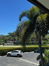 3075 Gardens E Dr in Palm Beach Gardens, FL - Building Photo - Building Photo