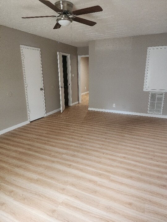 5748 Aftonshire Dr in Fayetteville, NC - Building Photo