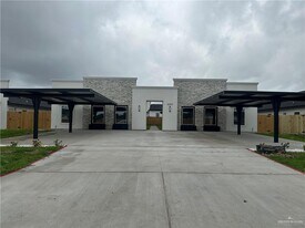 2002 E 1st St in Mission, TX - Building Photo