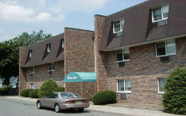 Simone Place Apartments in Bergenfield, NJ - Building Photo - Building Photo