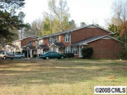 54-56 Moores Lake Rd in Wadesboro, NC - Foto de edificio