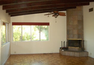 1525 Fernwood Pacific Dr in Topanga, CA - Foto de edificio - Building Photo