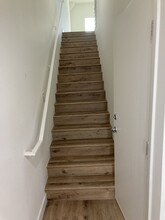 648 N Serrano Ave, Unit 648 in Los Angeles, CA - Foto de edificio - Building Photo