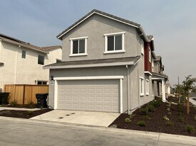 3093 Pruett Dr in Roseville, CA - Building Photo