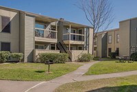 Silver Springs Apartments photo'