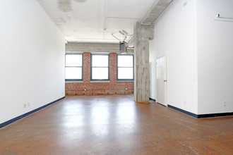 Telegraph Lofts in Oakland, CA - Foto de edificio - Interior Photo