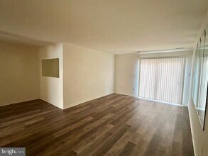 10 Kettle Ct in Baltimore, MD - Building Photo - Building Photo