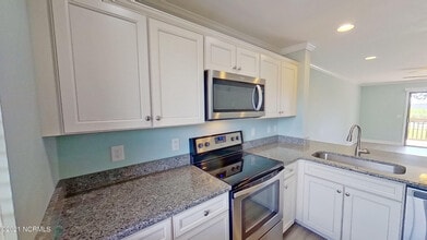 3736 St Johns Ct in Wilmington, NC - Building Photo - Building Photo