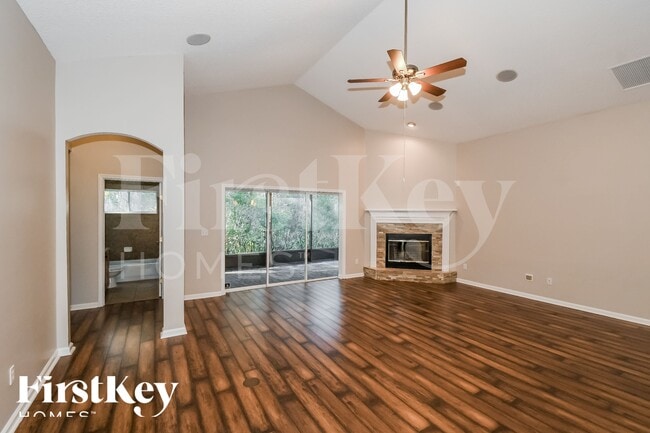 652 Reflection Cove Rd in Jacksonville, FL - Building Photo - Building Photo