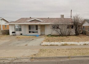 10264 Yellowstone St in El Paso, TX - Building Photo