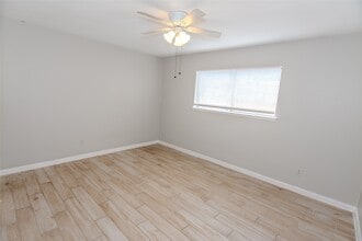 7838 Duffield Ln in Houston, TX - Building Photo - Building Photo