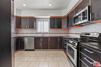 1331 Amherst Ave in Los Angeles, CA - Building Photo - Building Photo